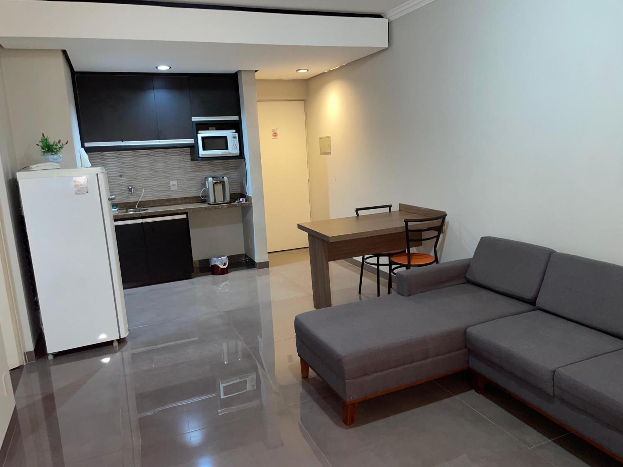 Apartment Plaza Flat C/ Servico De