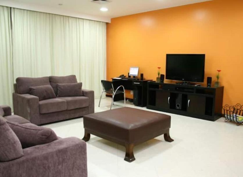 Plaza Flat C/ Servico De Apartment *